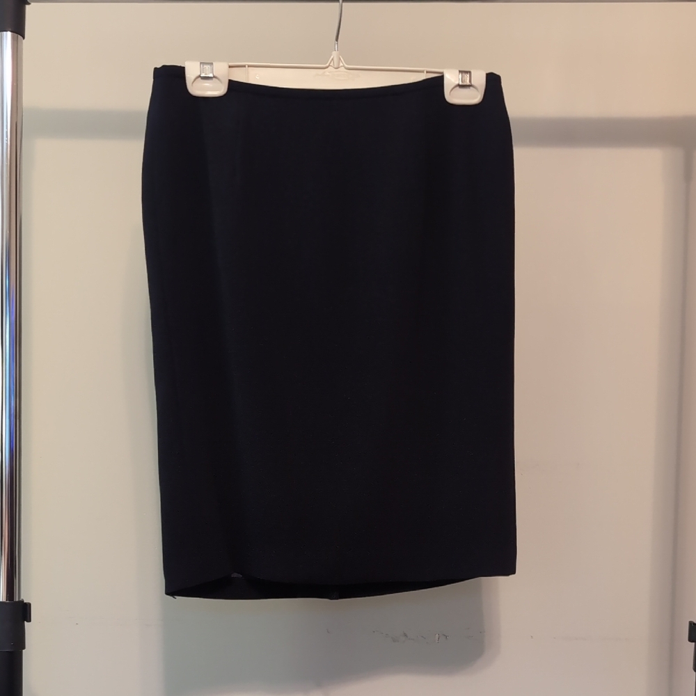 Josephine Chaus Classic Black Pencil Skirt